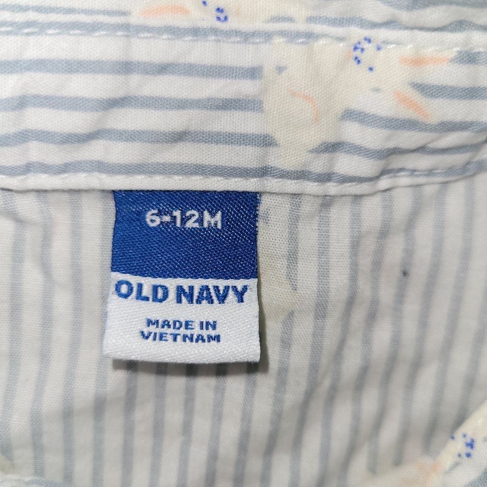 Old Navy Blue and White Button Down Shirt - Picture 2 of 3